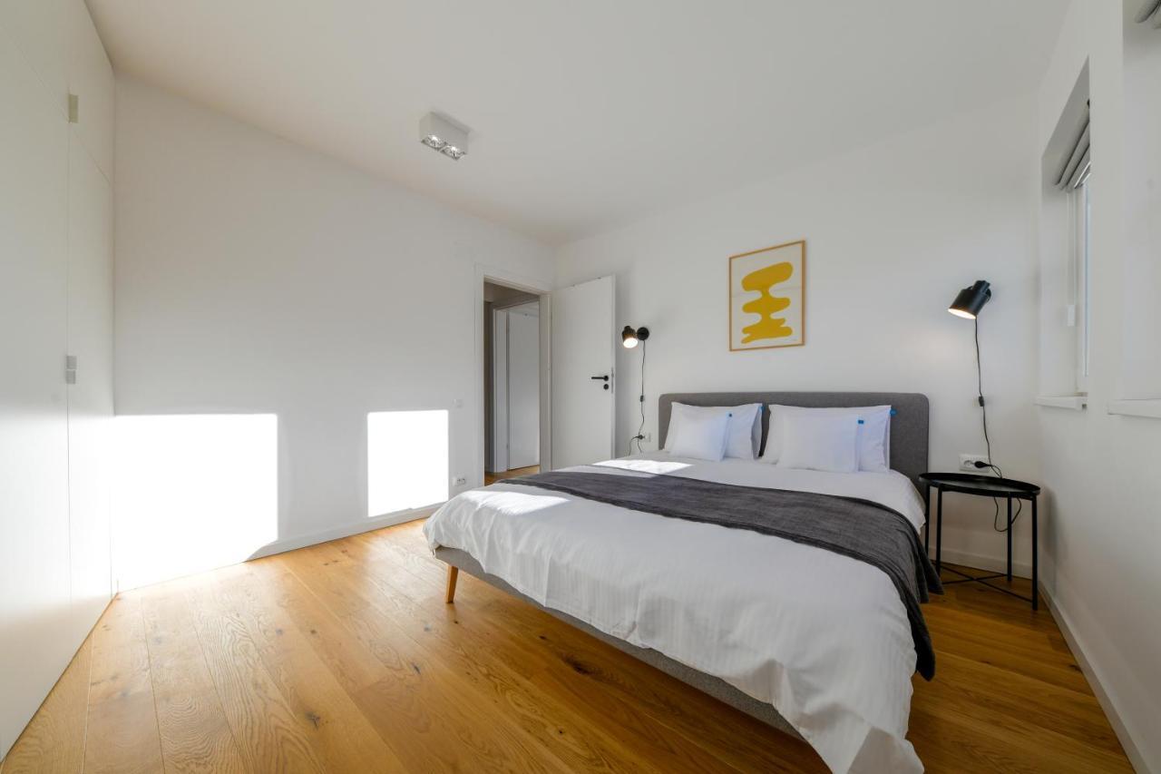 Charming 2 Bedroom Apartment Клуж-Напока Экстерьер фото