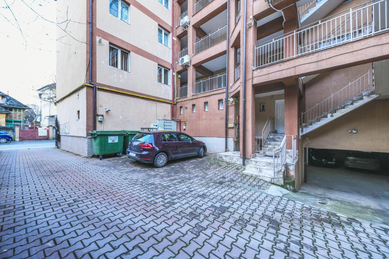 Charming 2 Bedroom Apartment Клуж-Напока Экстерьер фото